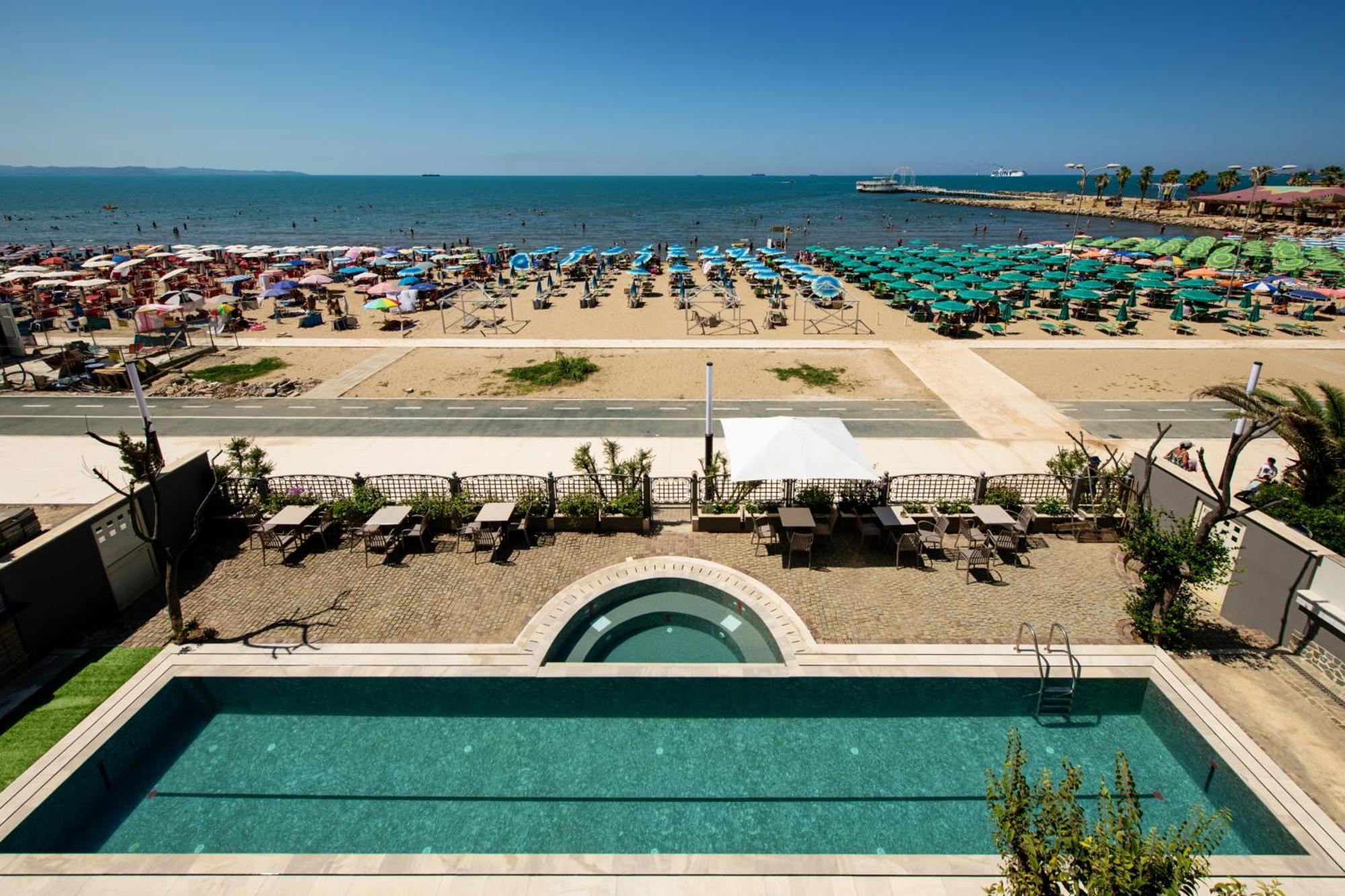 Hotel Vila 11 Дуррес Экстерьер фото