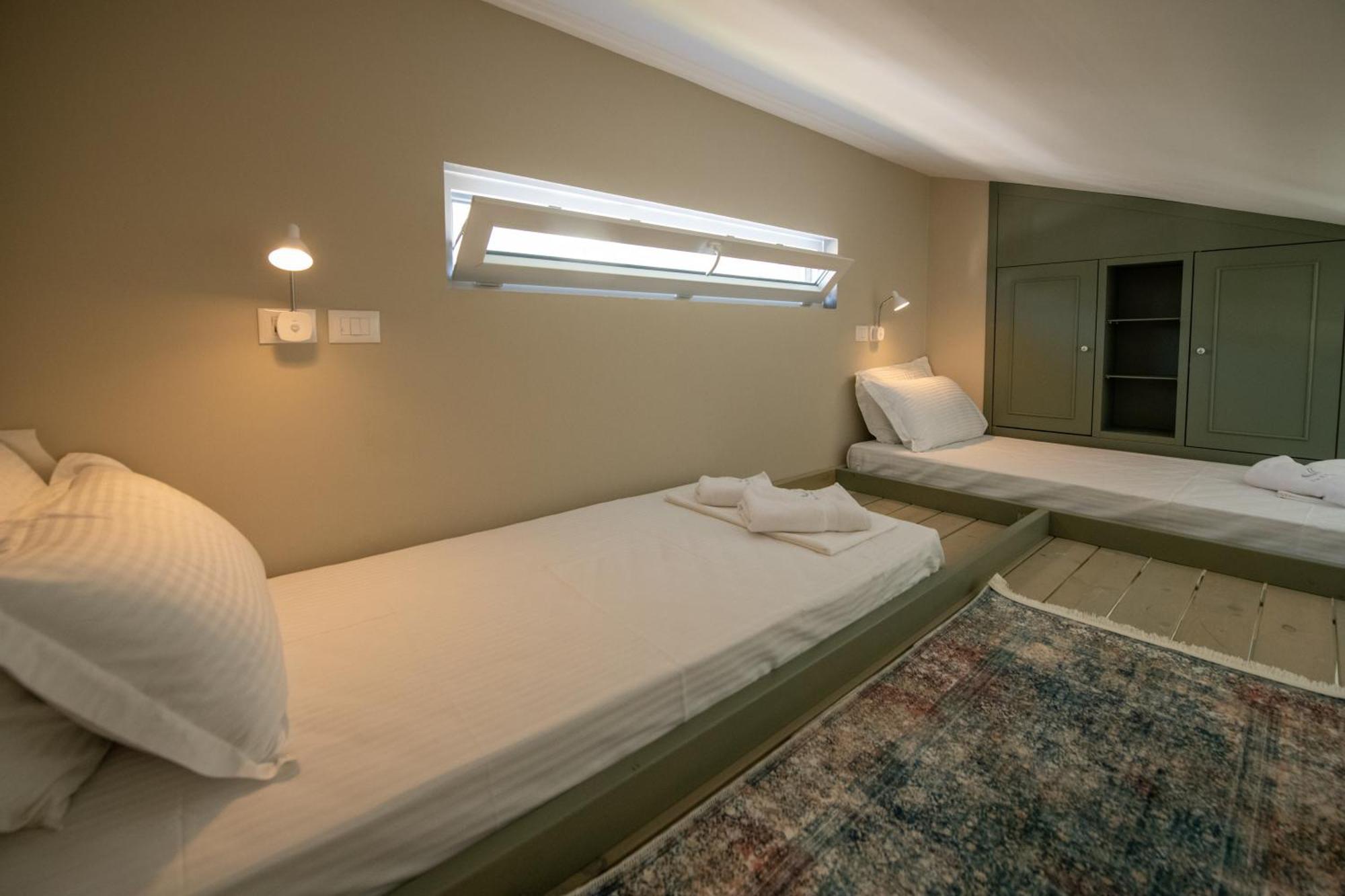 Hotel Vila 11 Дуррес Экстерьер фото