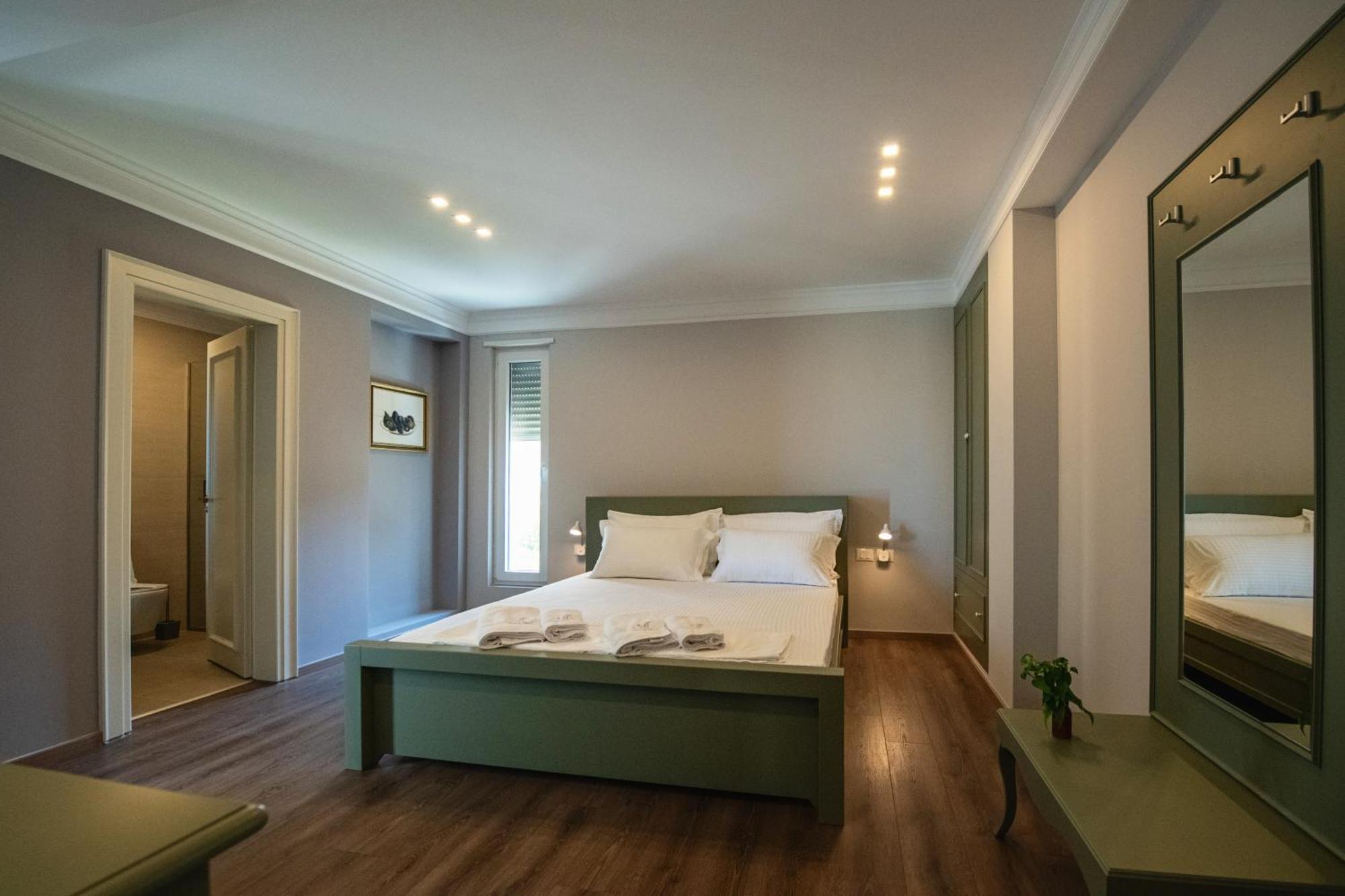 Hotel Vila 11 Дуррес Экстерьер фото